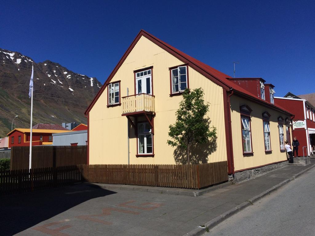 Ísafjörður Guesthouse Gamla מראה חיצוני תמונה