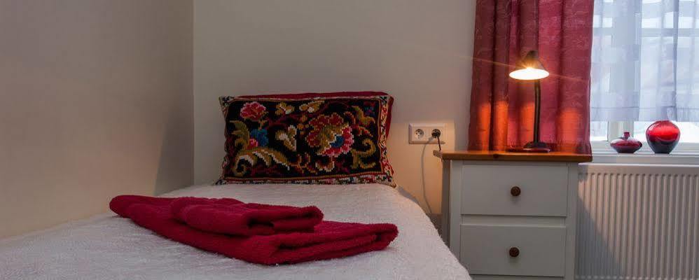 Ísafjörður Guesthouse Gamla מראה חיצוני תמונה