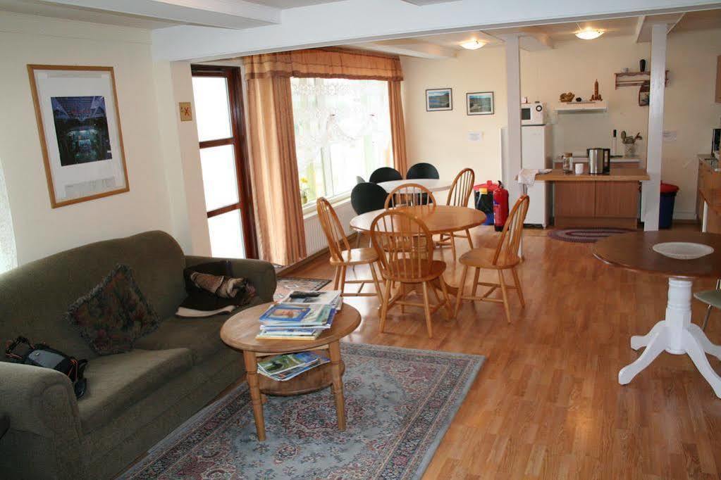 Ísafjörður Guesthouse Gamla מראה חיצוני תמונה